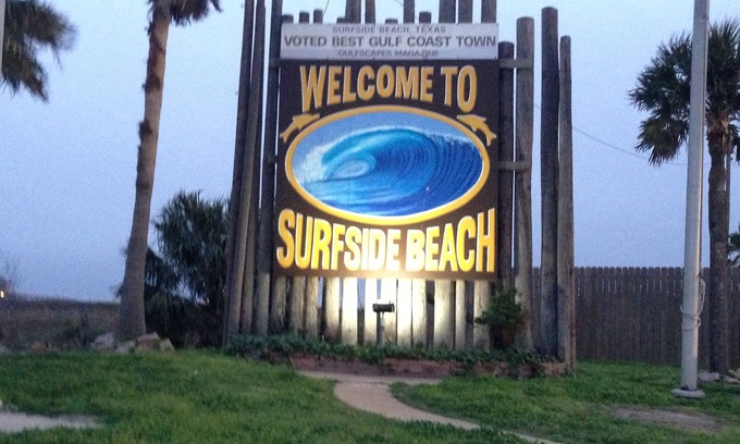 Surfside Beach House | Unbeatable Stay in Surfside with Oceanfront Amenities!
