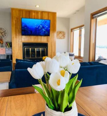 Lake Ozark Apartment | Scenic Lake View Retreat in Ozark with Pool Access