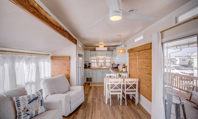 Sandbridge House | Experience Bungalow Bay: Oceanfront Bliss at Sandbridge Beach