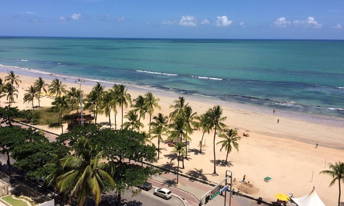 Boa Viagem Apartment | Discover Boa Viagem Beach: Ocean Views & Spa Retreat