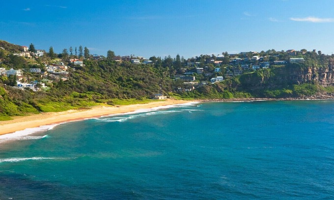 Newport House | Experience Inspired Living at Bungan Beach with Ocean Views