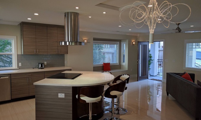 Cortez Hill House | Discover a Unique Downtown San Diego Retreat with Ocean Views