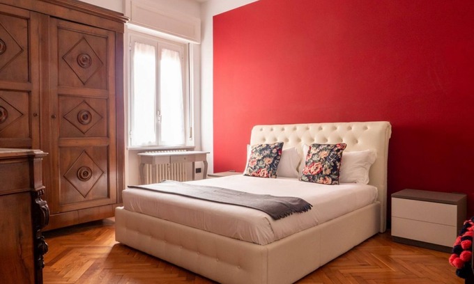 Turro House | Cozy Two-Bedroom Apartment with Terrace - Pet Friendly Stay
