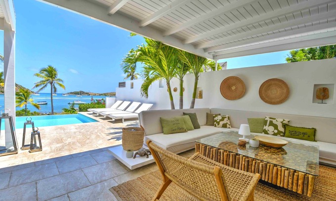 Cul de Sac Villa | Breathtaking Ocean View with Top Guest Rating 10/10