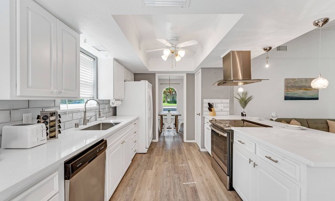 Carrollton House | Family-Friendly Getaway at The Better Together House