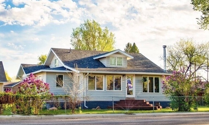 Ten Sleep House | Adventure Awaits at The Big Horn Retreat in Ten Sleep