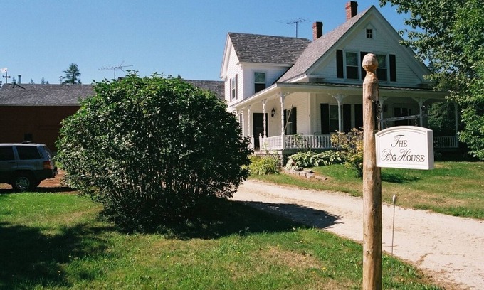 North Brooklin House | The Big House: Classic Farmhouse with Oceanfront Bliss