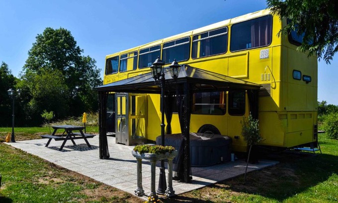 Montchevrier House | Pet-Friendly Getaway at The Big Yellow Bus - Rated 8.8/10