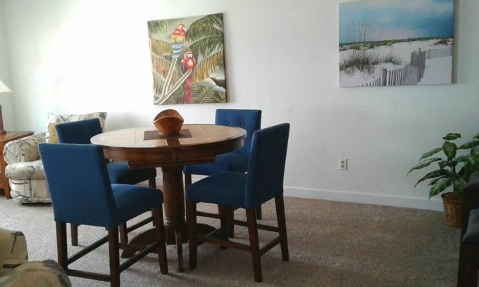 Pretty Bayou House | Experience The Bird Nest at the Hideaway with Spectacular Views