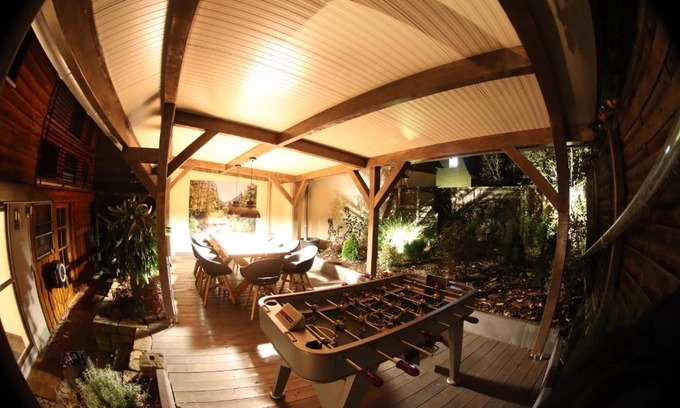 Schlitz House | Experience The Birdy Mountains Lodge - 4-Star Pet Friendly Stay