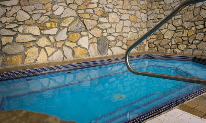 Stratton Mountain Resort | Relax at The Black Bear Lodge with Pool and Spa Amenities