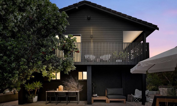 Hyams Beach House | Discover The Black Cockatoo: Hyams Beach Designer Escape