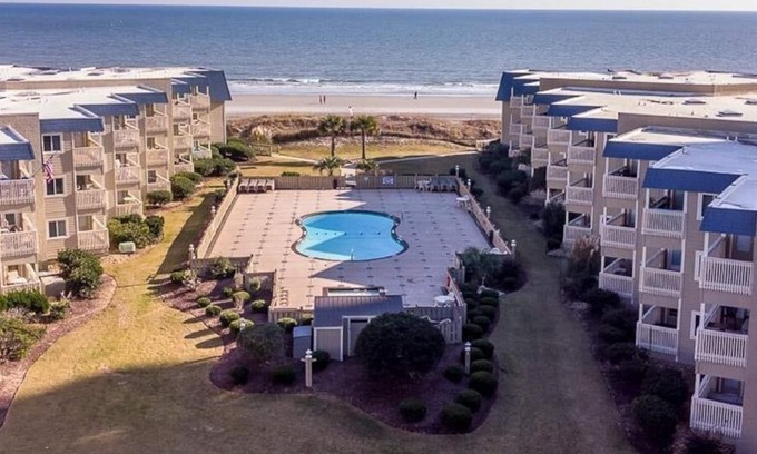 Myrtle Beach Condo | Exceptional "The Black Pearl" - Oceanfront 2 Bdrm Condo