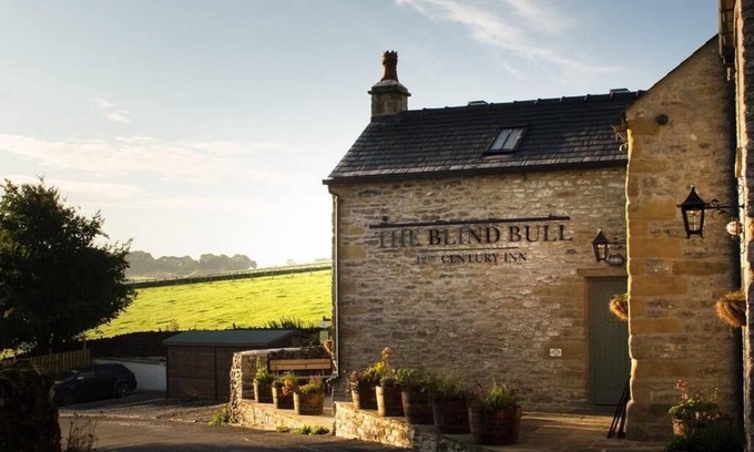 Litton Bed & Breakfast | Experience The Blind Bull: Guest Rated 9.8 with Family-Friendly Amenities