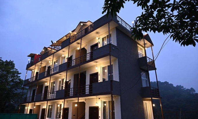 Naukuchiyatal Hotel | The Blossom Glee