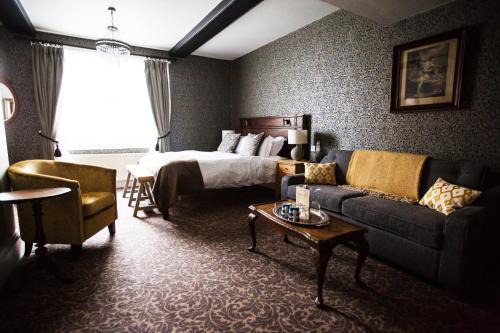 Witney Hotel | Discover The Blue Boar: Pet Friendly & Family Welcoming