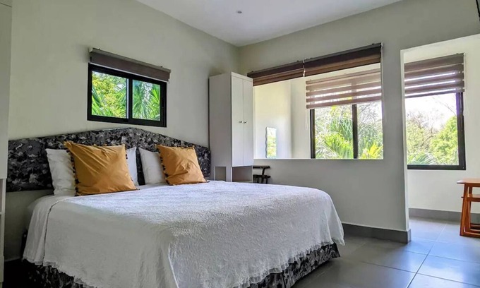 Chichen Itza - Valladolid Cabin | Relax at The Blue Eco Lodge: King Room with Spa & Breakfast