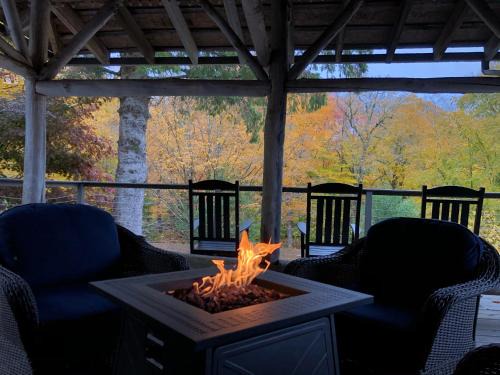 Town of Denning House | Unforgettable Views at The Blue House On The Hill, Catskills