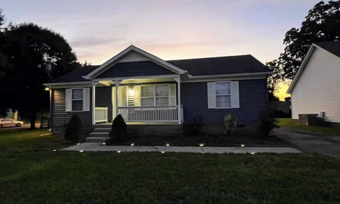 Murfreesboro House | Relax at The Blue House: Spa, Hot Tub & Top Ratings