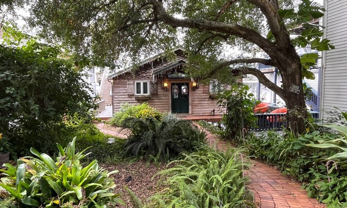 Mount Dora Cabin | Discover The Boat House on Lake Dora - Waterfront Retreat