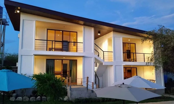 Calatagan Resort | Discover The Boathouse at Calatagan: Family-Friendly Retreat