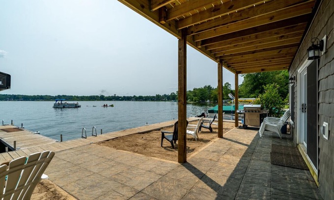Sand Creek House | Experience The Boathouse at Evans Lake: Pet Friendly Haven