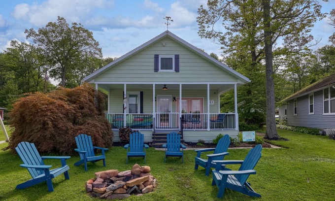 Moon Lake Cottages House | Unforgettable Stays at The Boathouse on Moon Lake