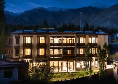Leh Hotel | Relax at The Bodhi Tree: A 4-Star Family-Friendly Retreat