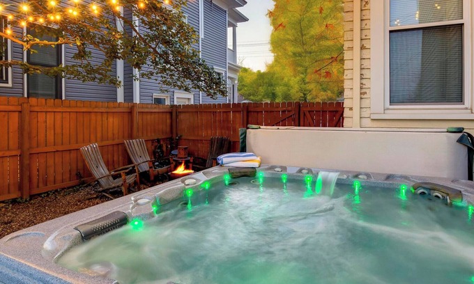 Bonnycastle House | Unforgettable Bonnycastle 6BR Speakeasy in New Orleans