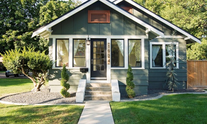 Caldwell House | The Boone - Steps to Caldwell's College of Idaho