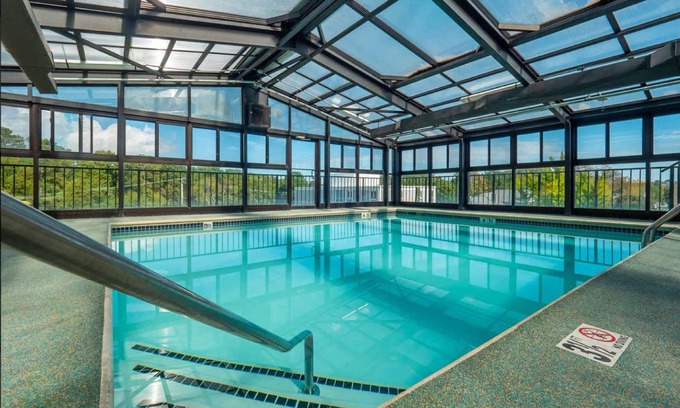 Rehoboth Beach Hotel | Discover The Breakers Hotel & Suites: Rated 8.8/10, Eco-Friendly