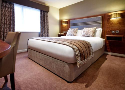 Ainley Top Hotel | Explore The Briar Court Hotel: Pet-Friendly & Family Welcoming