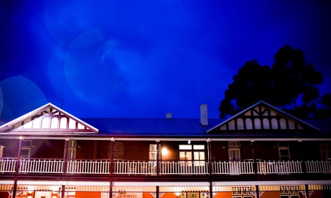 Bridgetown Hotel | Experience Comfort at The Bridgetown Hotel with Breakfast