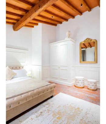 San Lorenzo Apartment | The bright window in Florence! Centralissimo!