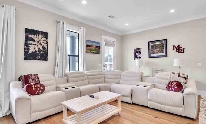 Starkville House | The Brookside Stay by OneHometown Getaways