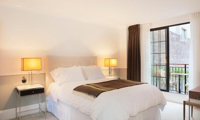 SoHo Hotel | Discover The Broome: 4-Star Experience with Hot Tub & Dining