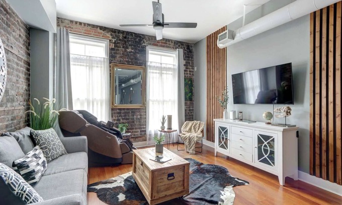 Yamacraw Village Condo | The Broughton Noir, Chic | Comfortable | Cozy