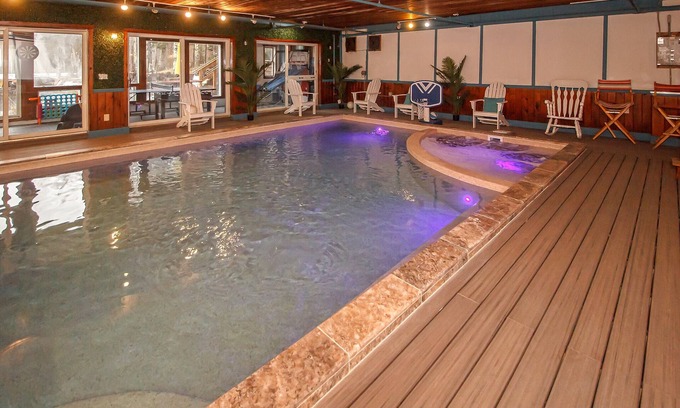 West Dover Villa | Relax at The Brown House: Indoor Pool, Spa & Game Room