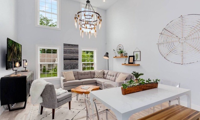 Downtown House | Unmatched Comfort at The Brownstone - Steps from Downtown