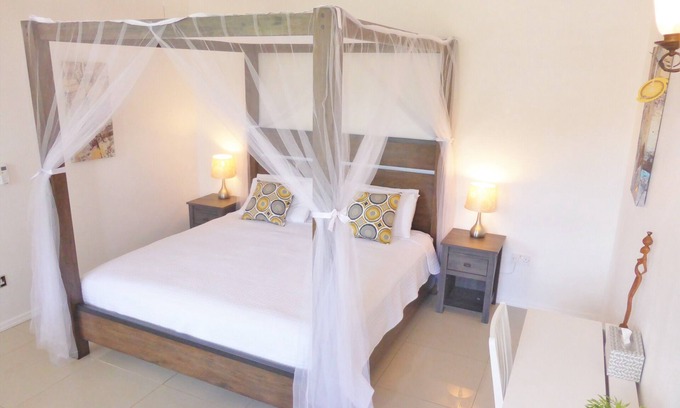 Marigot Bay Apartment | Experience The Buckingham: Oceanfront Views & Poolside Bliss
