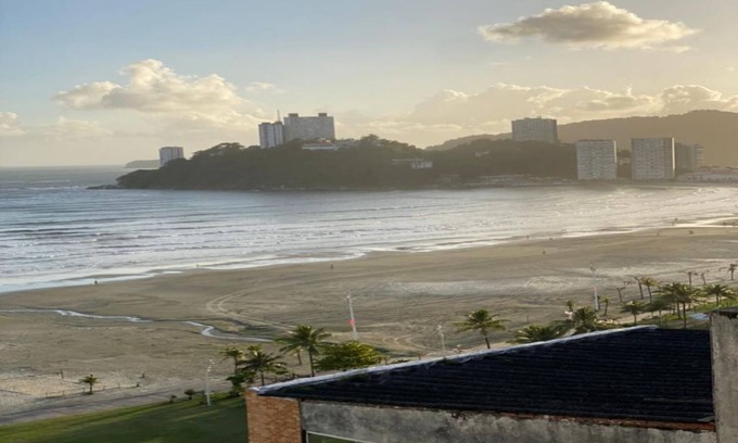 Itarare Apartment | Beachfront Kitnet with Ocean Views and Family Amenities