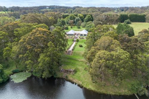 Bundanoon House | The Bundanoon Lakehouse