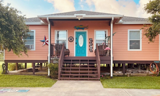 Port O Connor House | Experience The Bungalow: Ideal Oceanfront Getaway