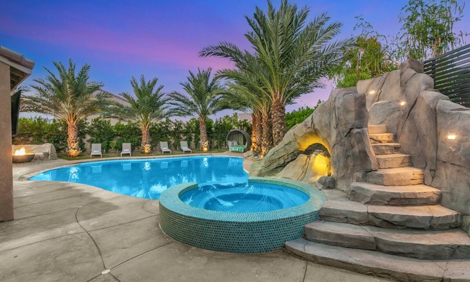 Coachella House | Experience Unique Desert Tropical Vibes at The Bungalow