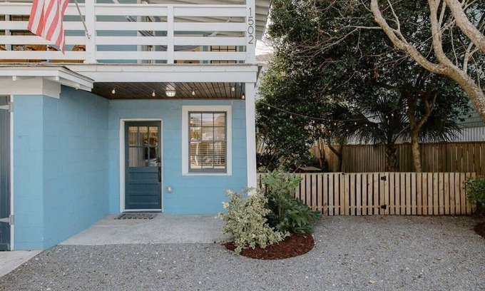 Wrightsville Beach Condo | Pet-Friendly Oceanfront Stay at The Bungalow Lounge
