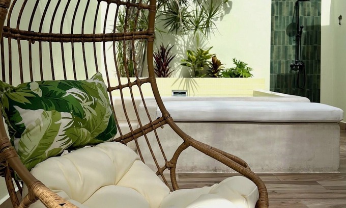 Parque House | Experience Tropical Bliss at The Bungalows by HOUS