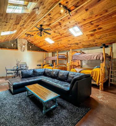 Folsom House | The Bunkhouse a home on the range