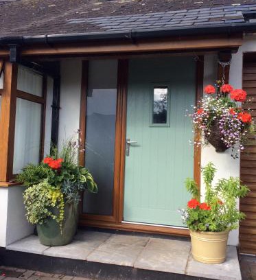 Stoke Gabriel House | Charming Stay at The Burrows with Hot Tub Access