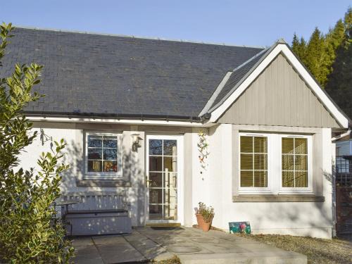 Murthly House | Experience The But N Ben: Family & Pet Friendly Retreat