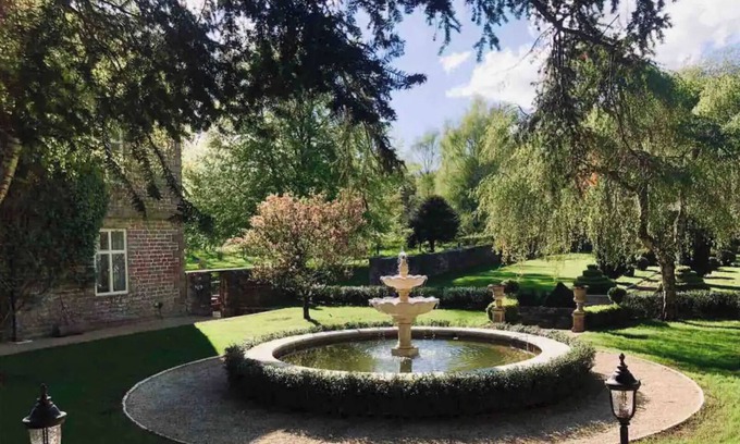 Redbrook House | Inviting Villa Retreat in the Enchanting Forest of Dean